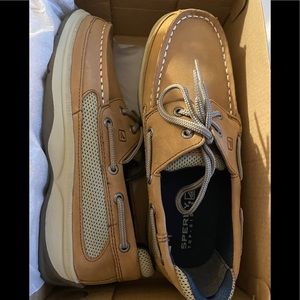 Boys sperry s